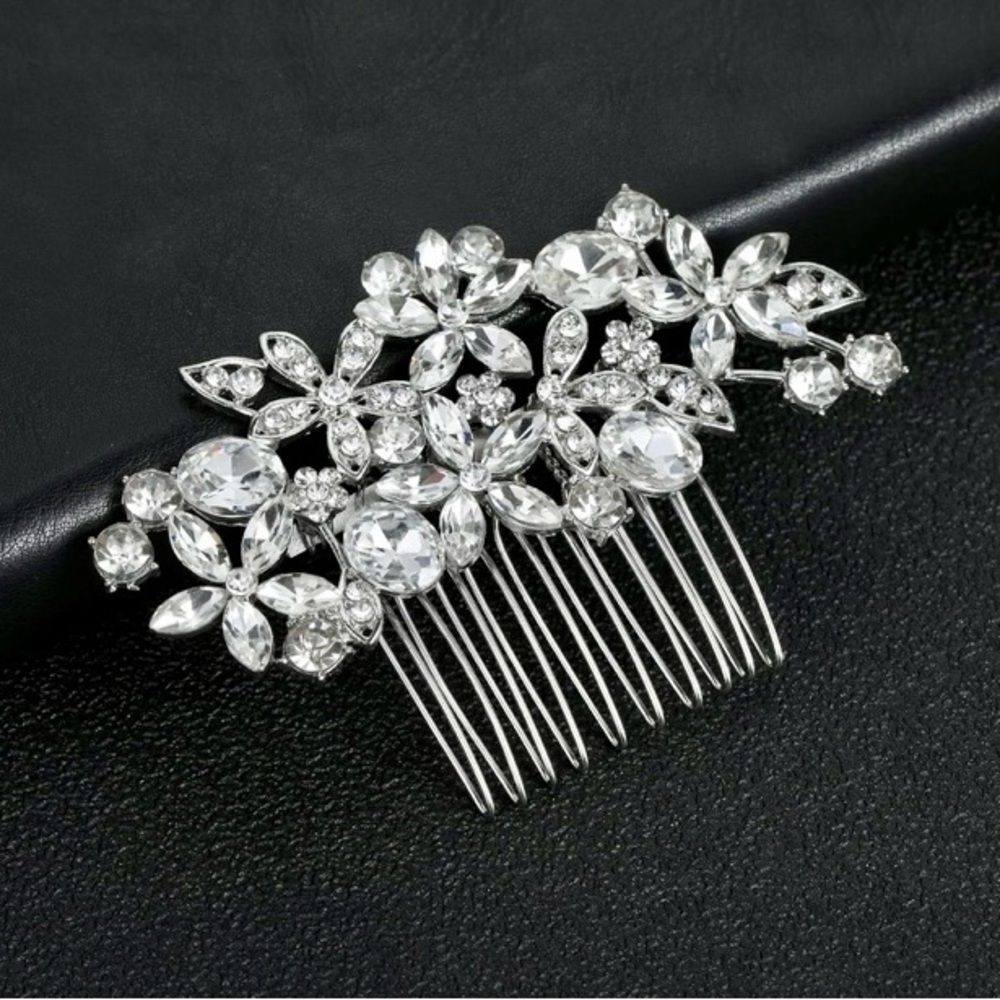Elegant Silver Hair Comb - Packaged & Never Used